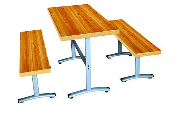 校具
